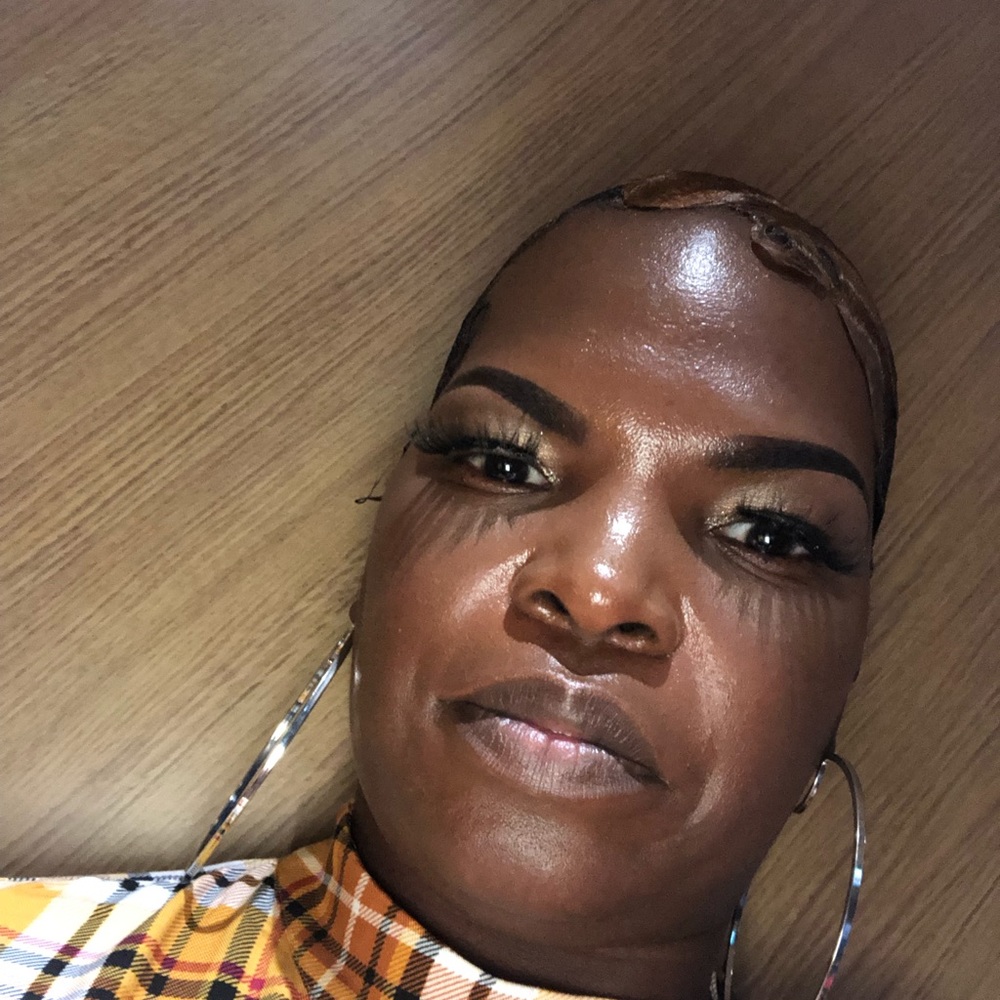 Meet your Posher, Sondra